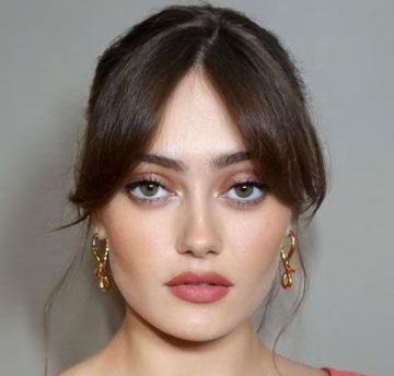 Элла Пернелл