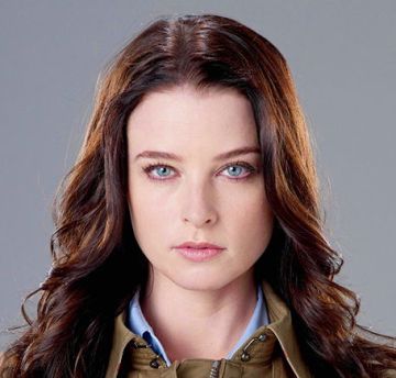 Рэйчел Николс