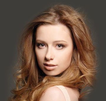 Юлия Савичева