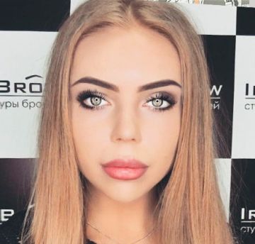 Карина Кросс