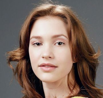 Алексия Фаст