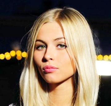 Настя Смирнова