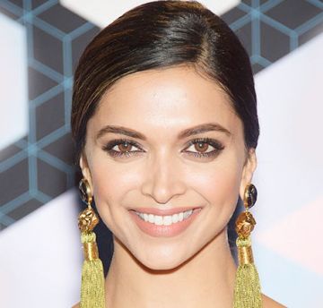 Дипика Падуконе