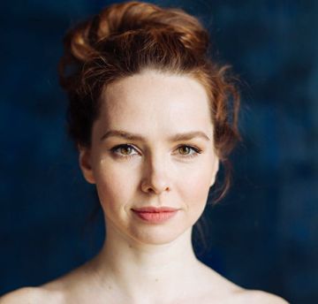 Елена Николаева